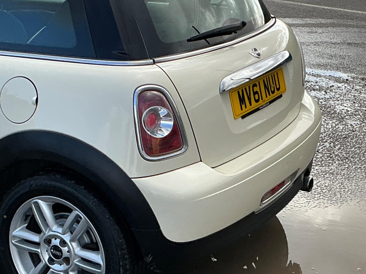 Vehicle 28