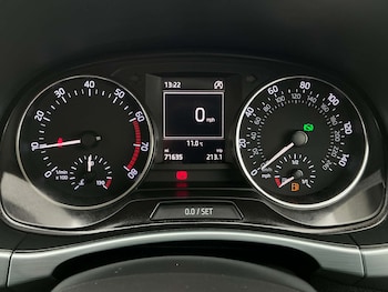 Used Skoda Fabia 2015 for sale - 77758652: Photo