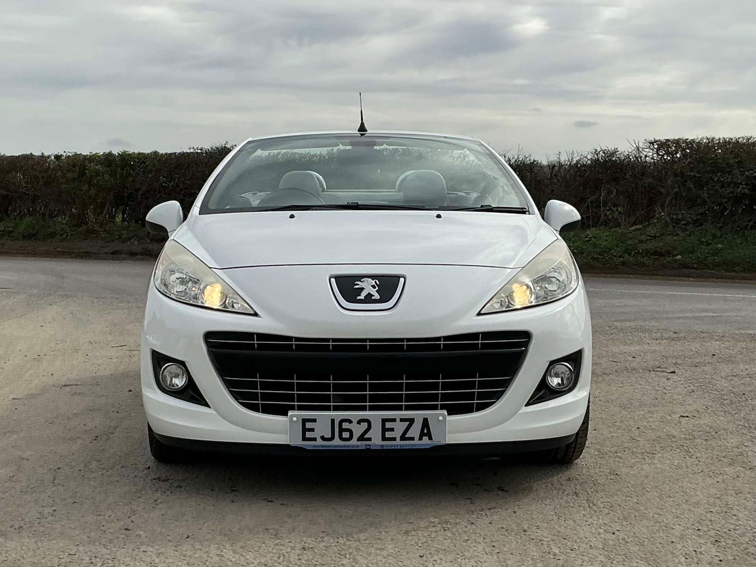 Used Peugeot 207 2012 for sale - 77988200: Photo 11