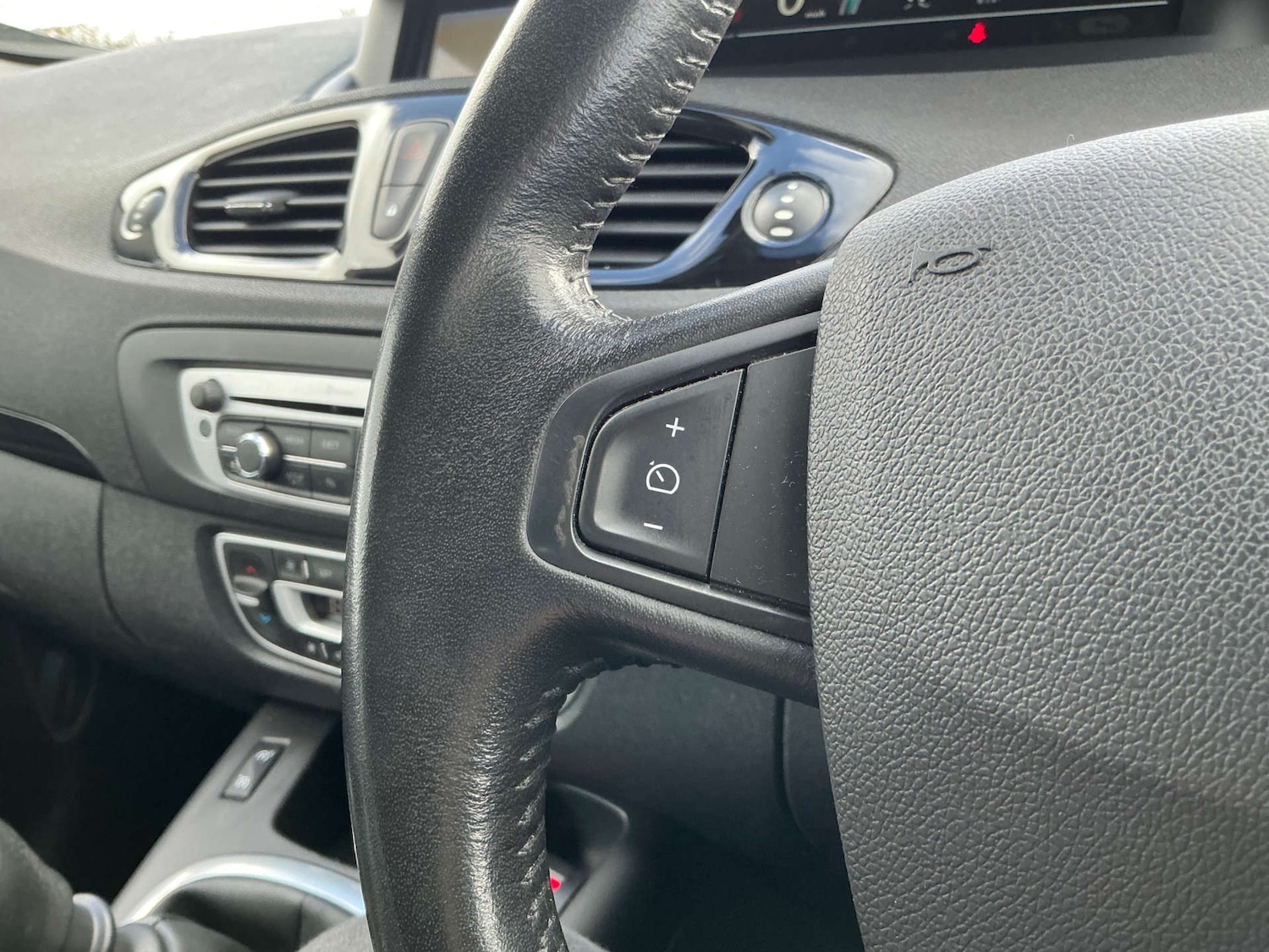 Used Renault Scenic 2016 for sale - 78068055: Photo 44