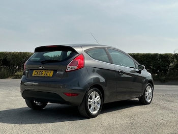 Used Ford Fiesta 2016 for sale - 75589697: Photo