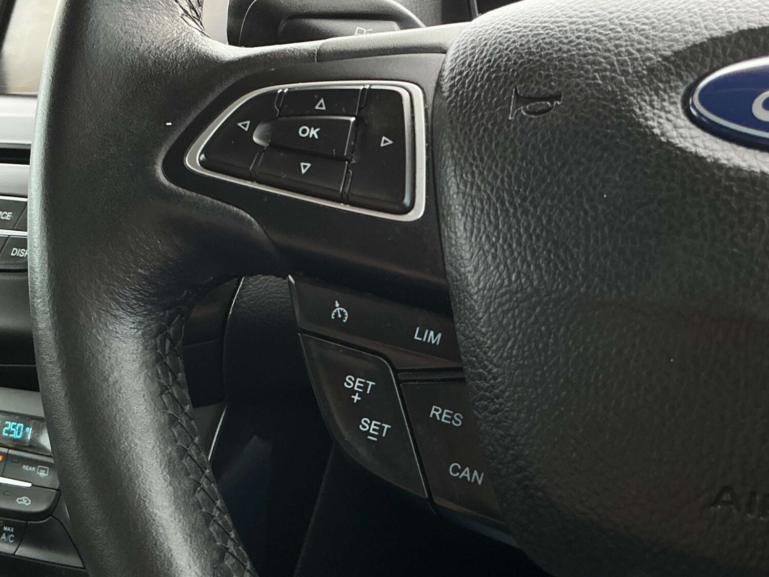 Used Ford Focus 2014 for sale - 77195129: Photo 42