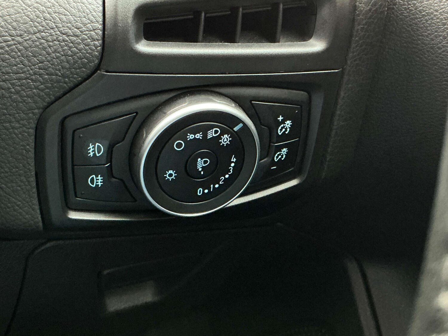 Used Ford Focus 2014 for sale - 77195129: Photo 55