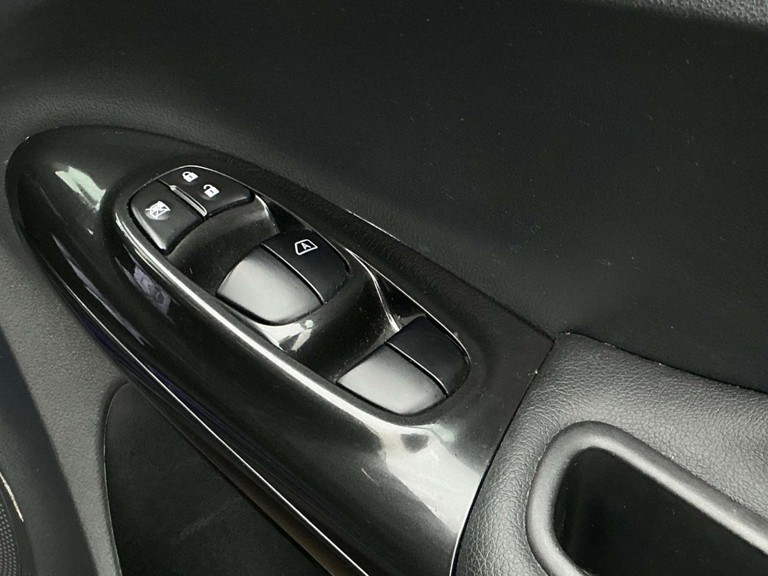 Used Nissan Juke 2017 for sale - 76858855: Photo 35