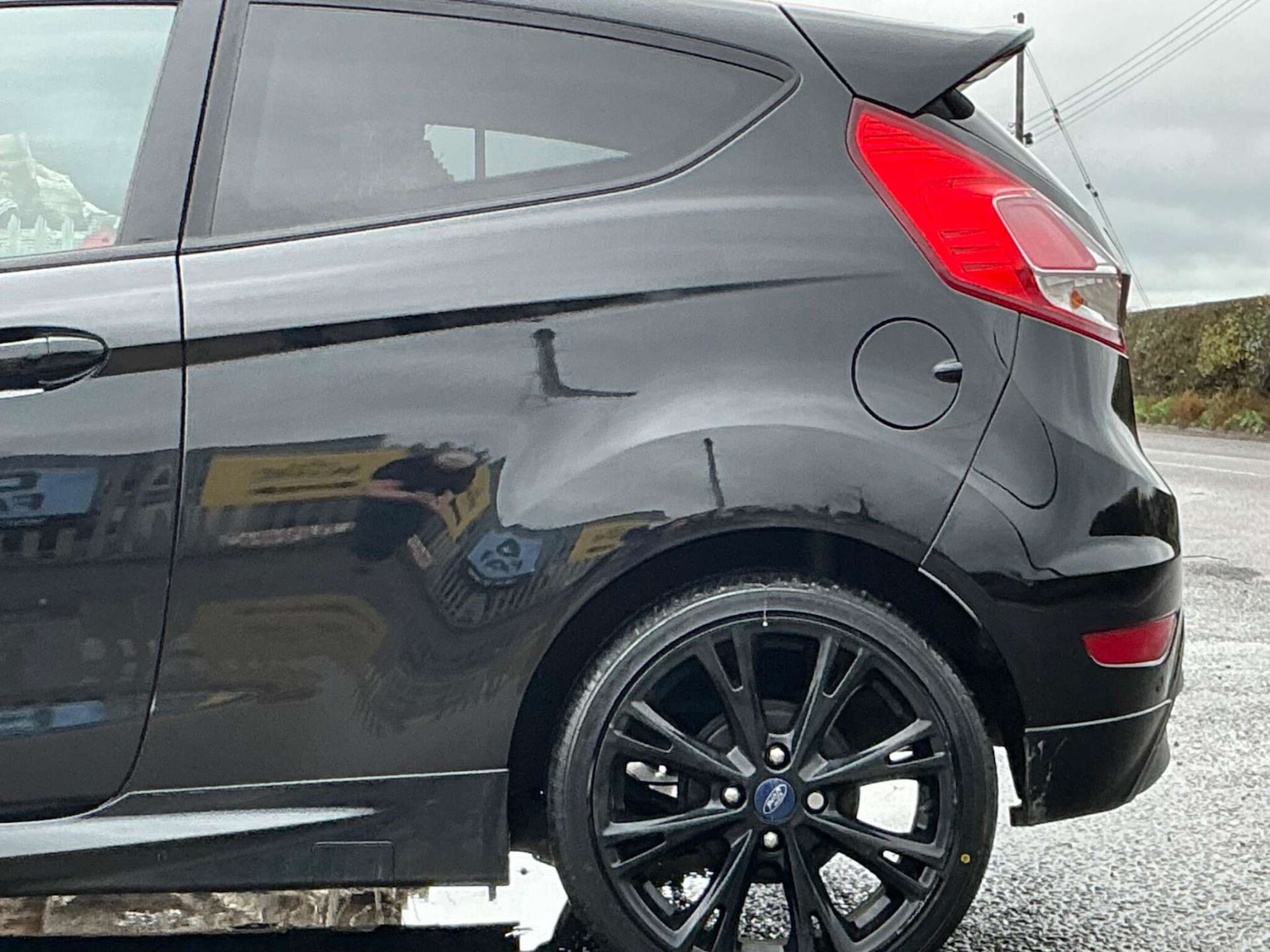 Used Ford Fiesta 2015 for sale - 76858842: Photo 24