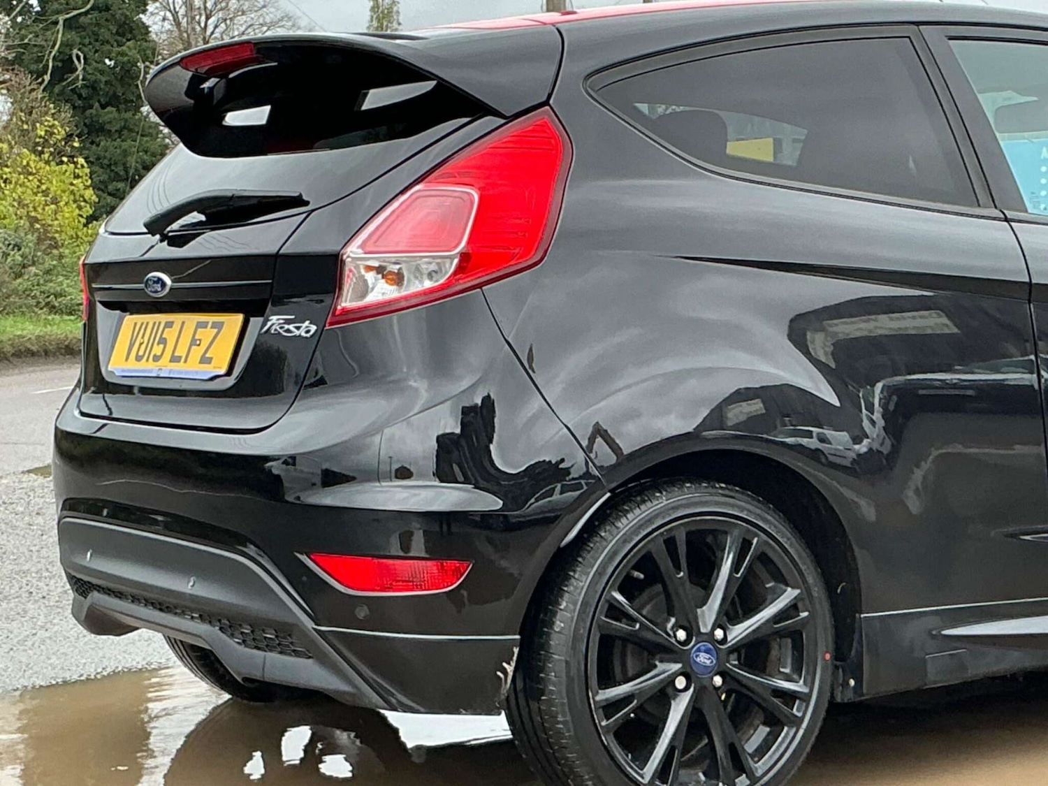 Used Ford Fiesta 2015 for sale - 76858842: Photo 9