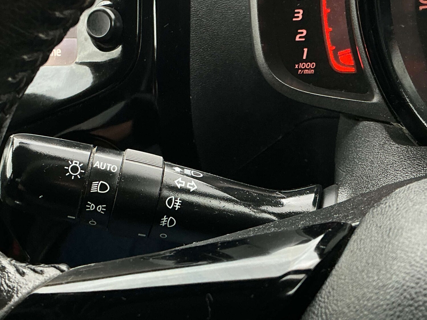 Used Peugeot 108 2015 for sale - 77571305: Photo 51