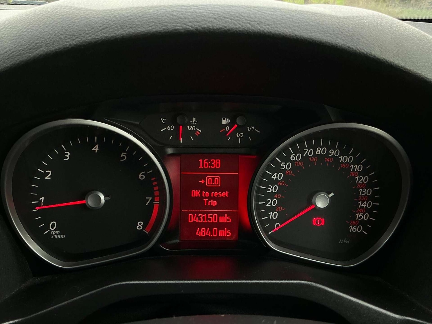 Used Ford Mondeo 2014 for sale - 76858852: Photo 2