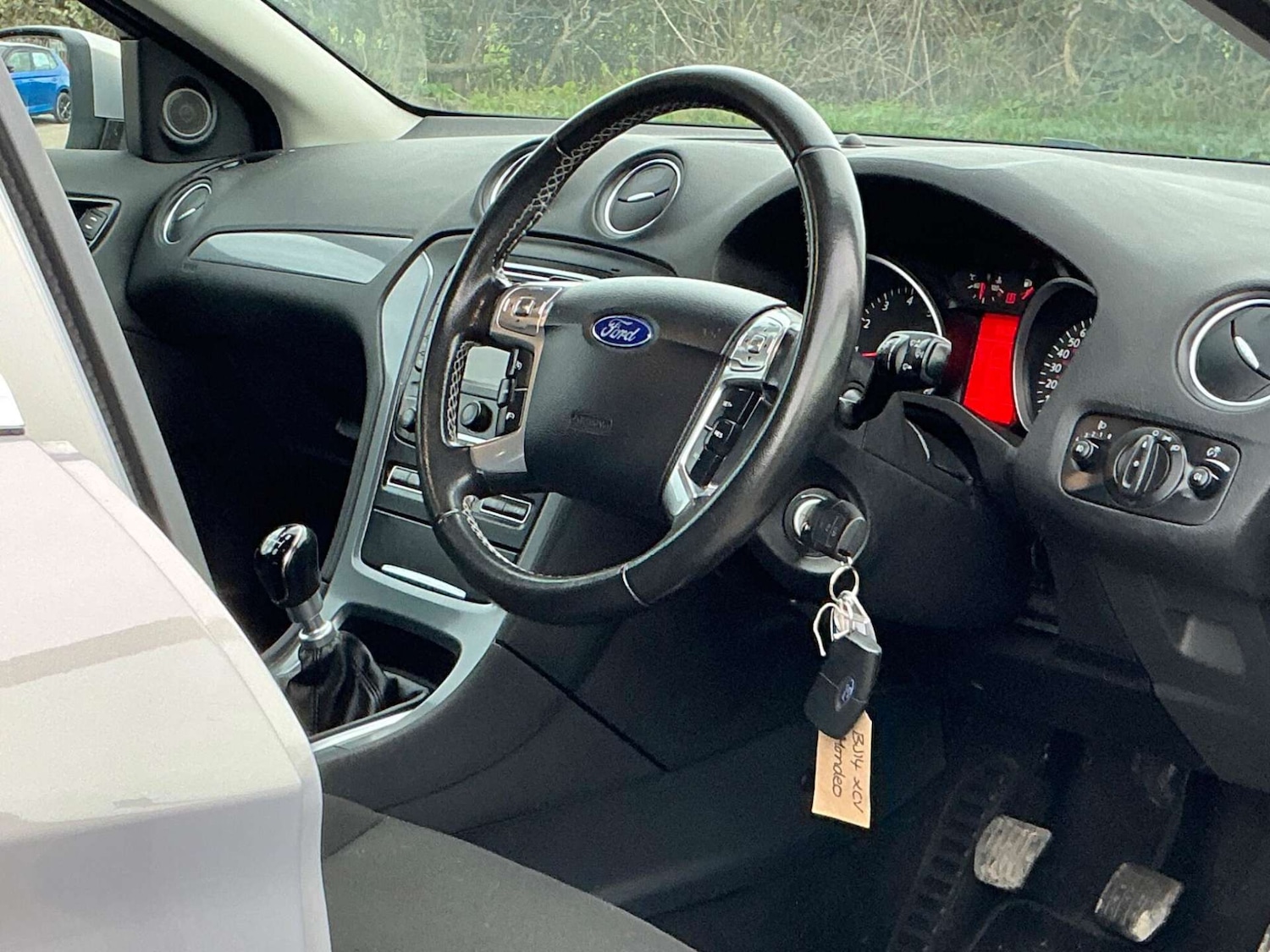 Used Ford Mondeo 2014 for sale - 76858852: Photo 4