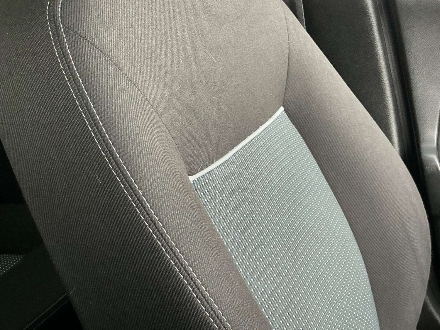 Used Ford Mondeo 2014 for sale - 76858852: Photo 48