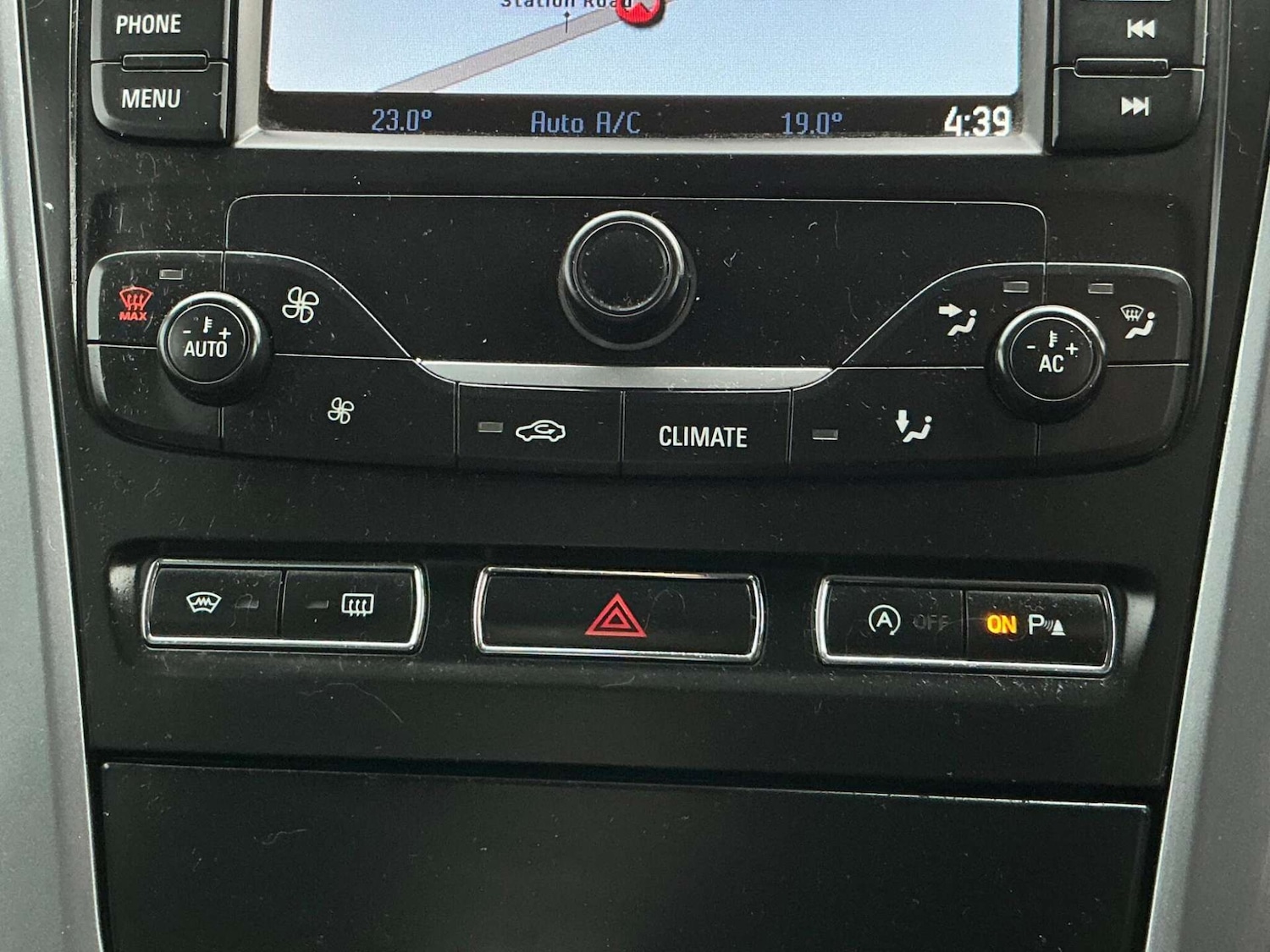 Used Ford Mondeo 2014 for sale - 76858852: Photo 49