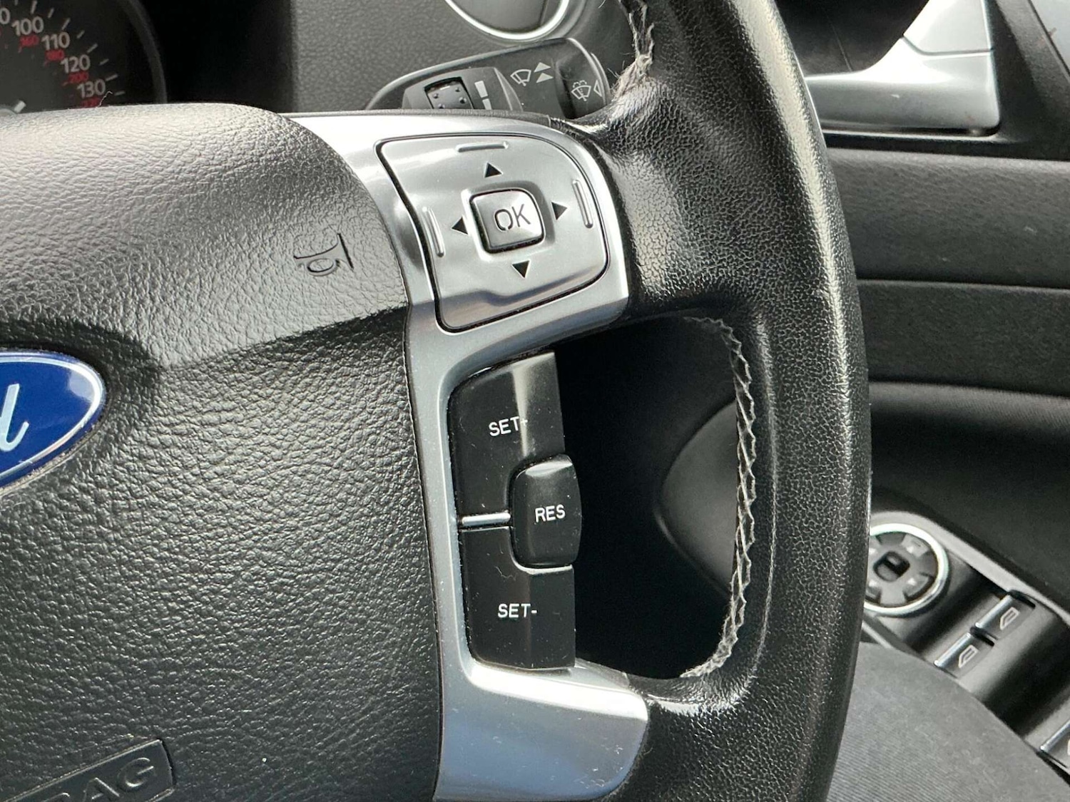 Used Ford Mondeo 2014 for sale - 76858852: Photo 51