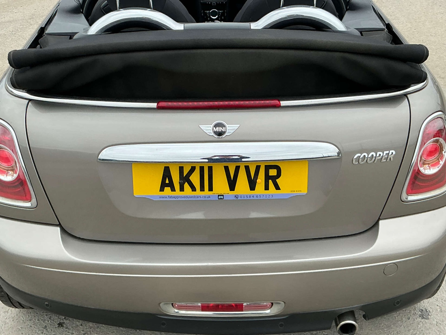 Used MINI Convertible 2011 for sale - 78097338: Photo 14