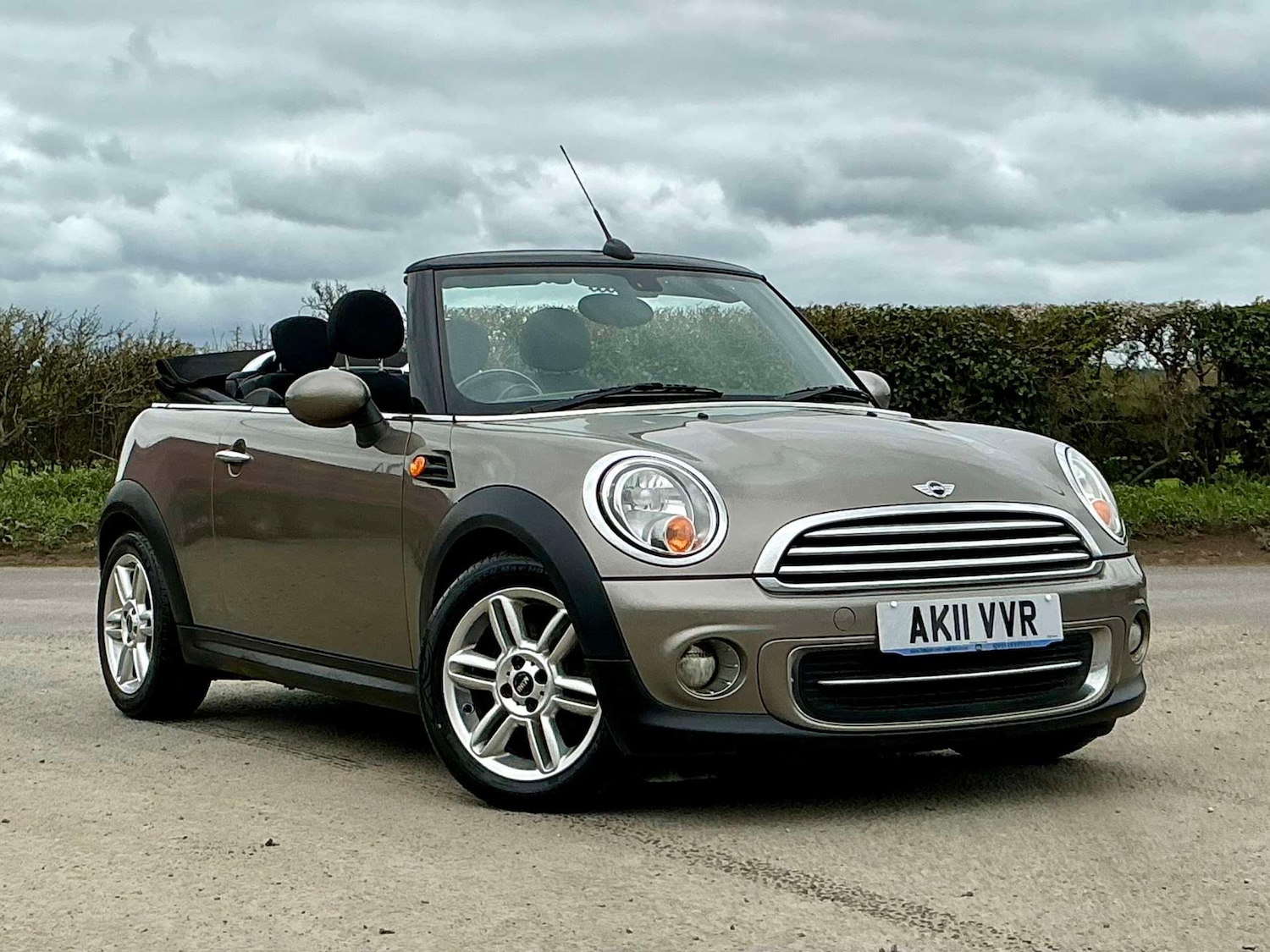 Used MINI Convertible 2011 for sale - 78097338: Photo 20
