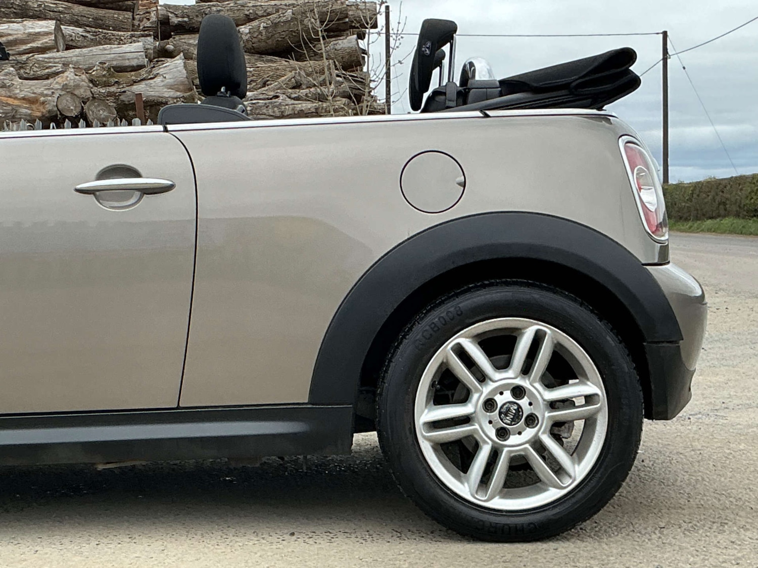 Used MINI Convertible 2011 for sale - 78097338: Photo 22