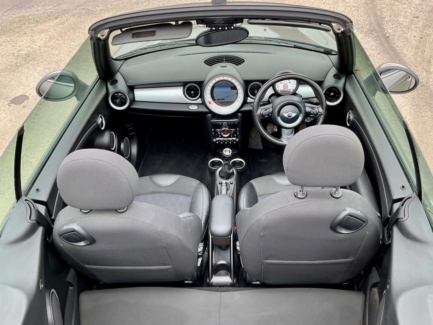 Used MINI Convertible 2011 for sale - 78097338: Photo 4
