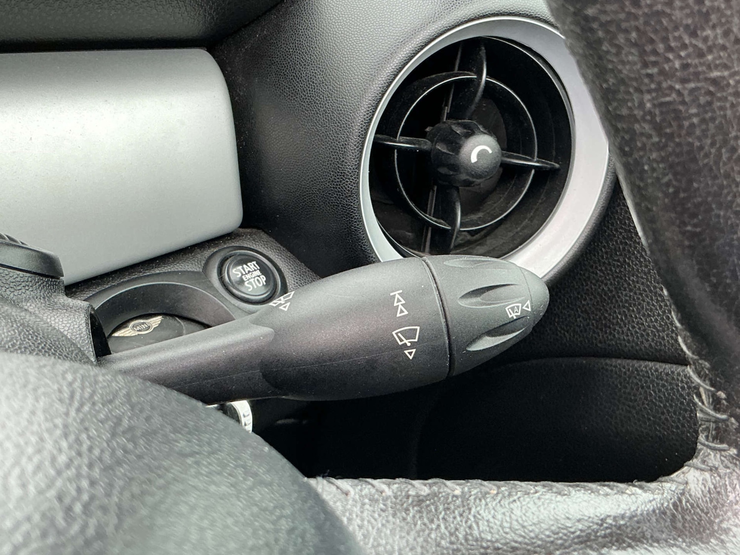 Used MINI Convertible 2011 for sale - 78097338: Photo 42