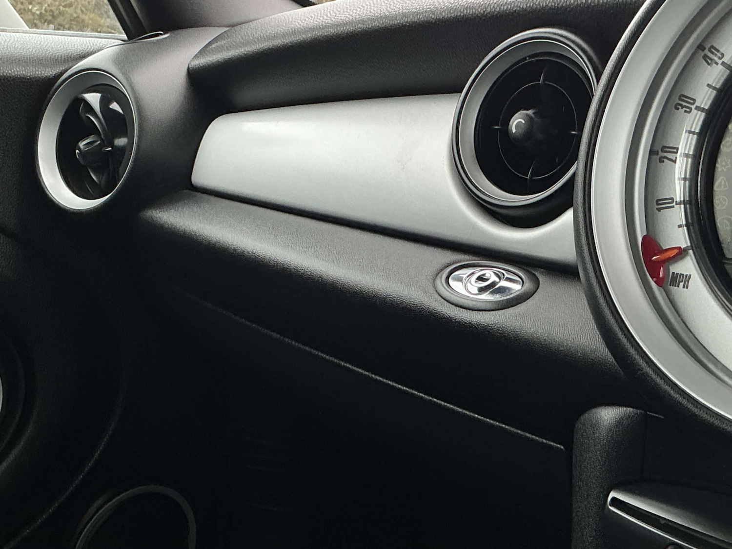 Used MINI Convertible 2011 for sale - 78097338: Photo 53