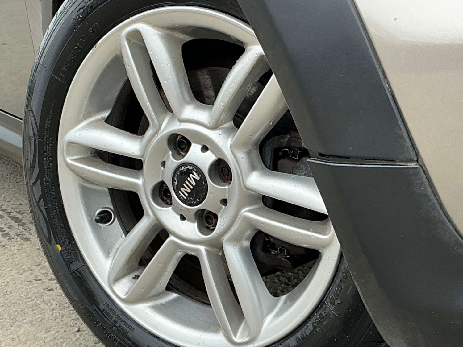 Used MINI Convertible 2011 for sale - 78097338: Photo 9