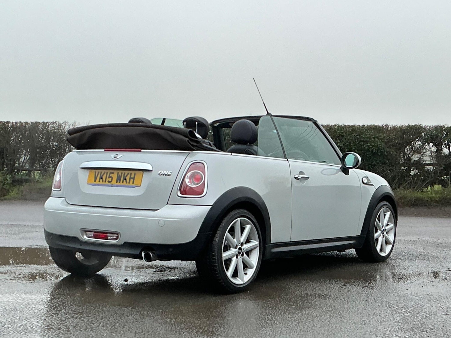 Used MINI Convertible 2015 for sale - 76824668: Photo 29