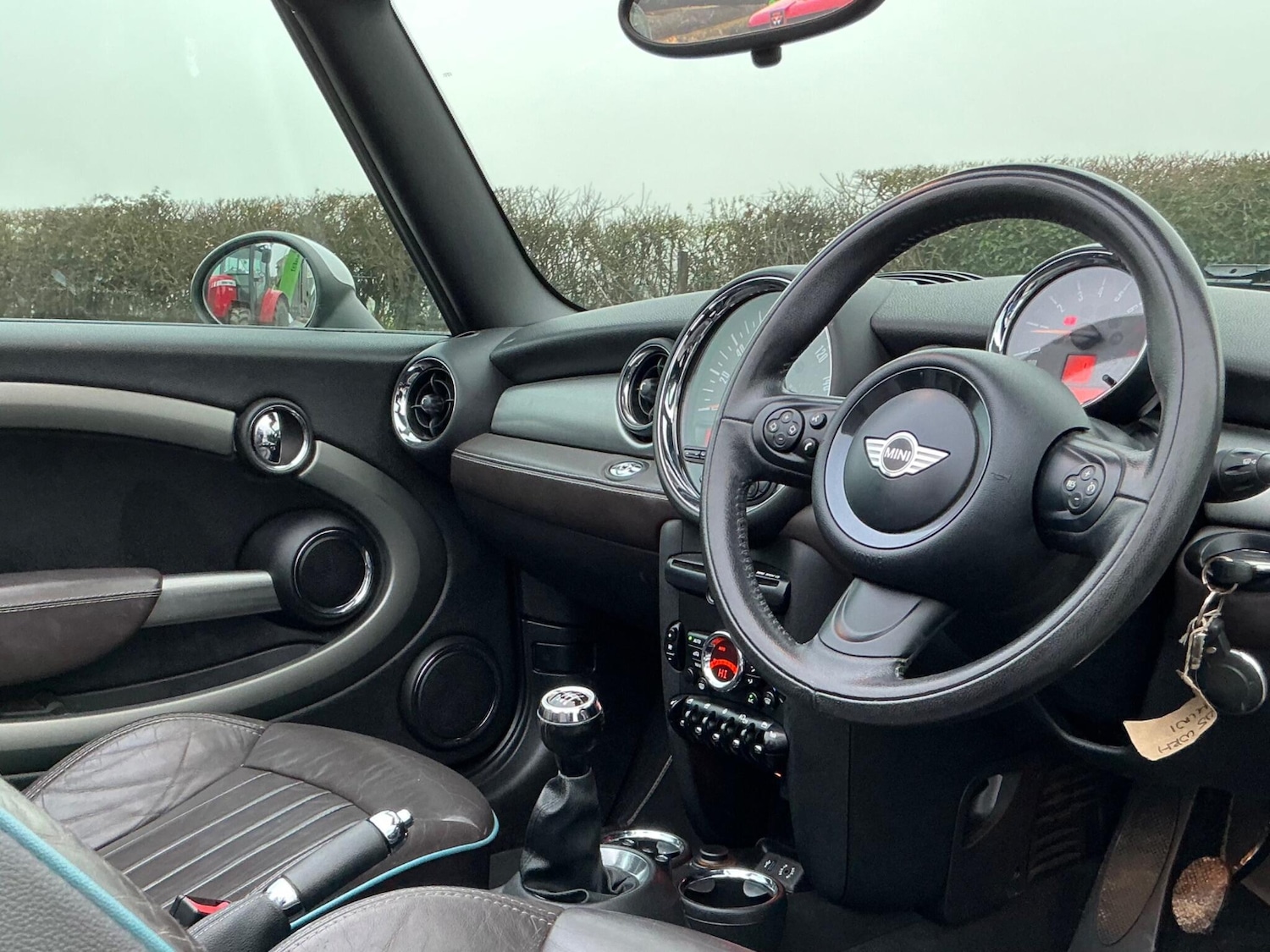 Used MINI Convertible 2015 for sale - 76824668: Photo 33