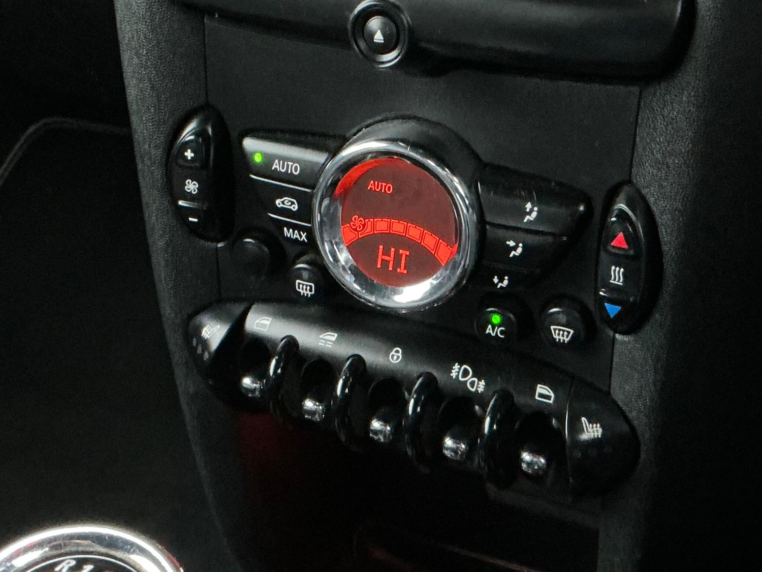 Used MINI Convertible 2015 for sale - 76824668: Photo 54