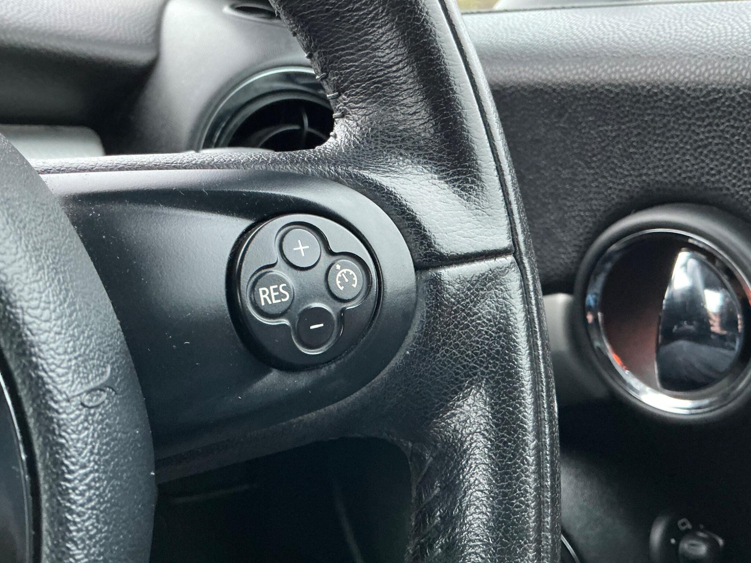 Used MINI Convertible 2015 for sale - 76824668: Photo 55