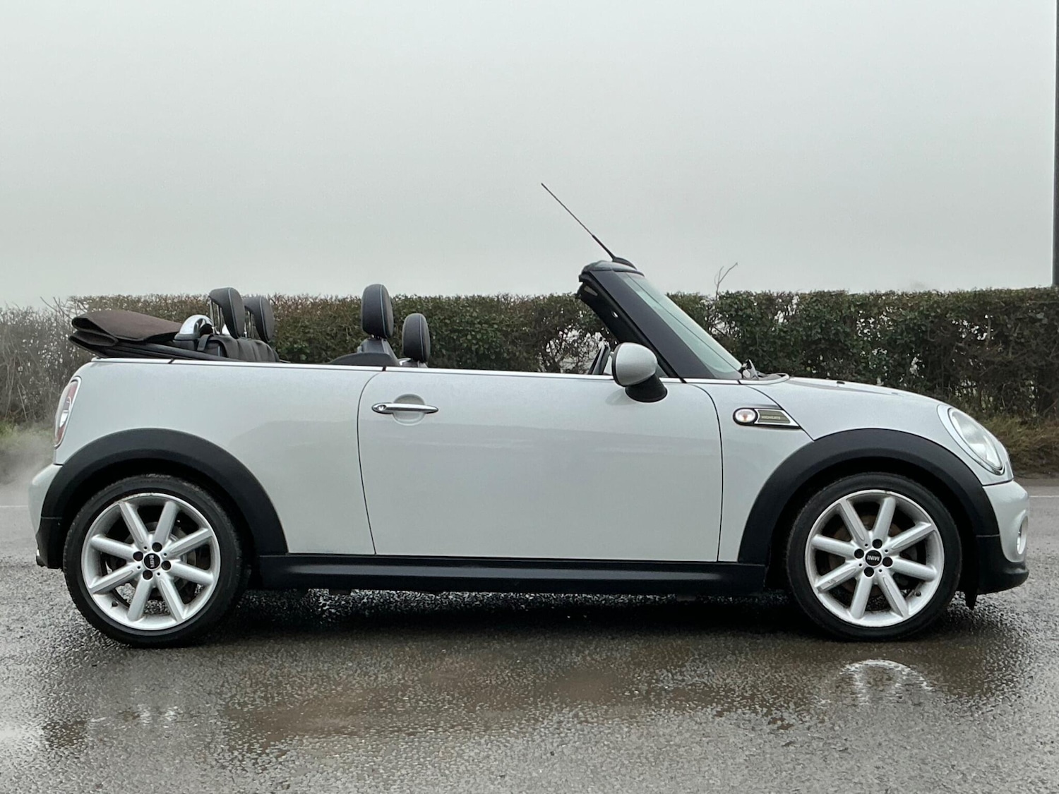 Used MINI Convertible 2015 for sale - 76824668: Photo 6