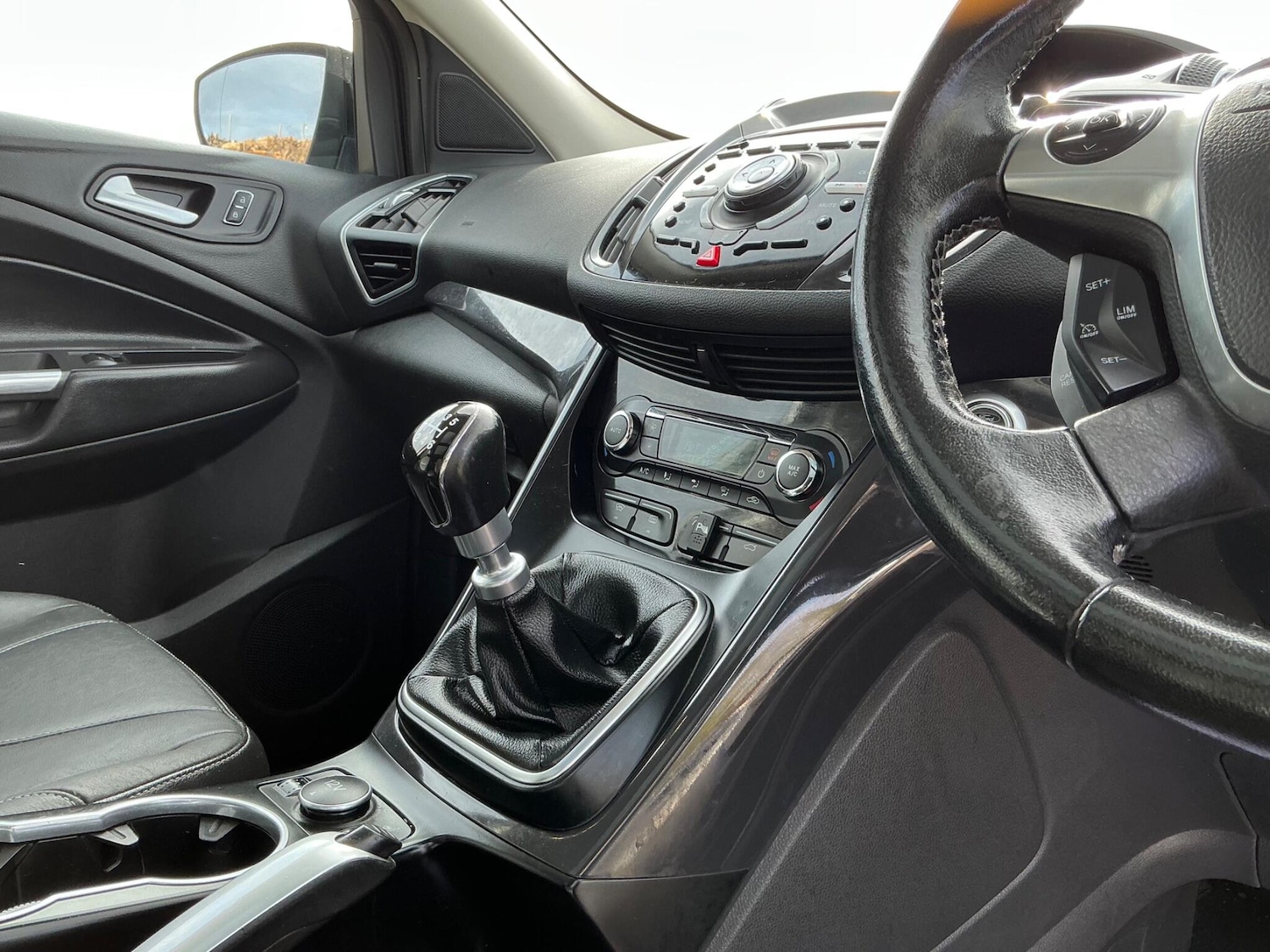 Used Ford Kuga 2014 for sale - 76348924: Photo 33