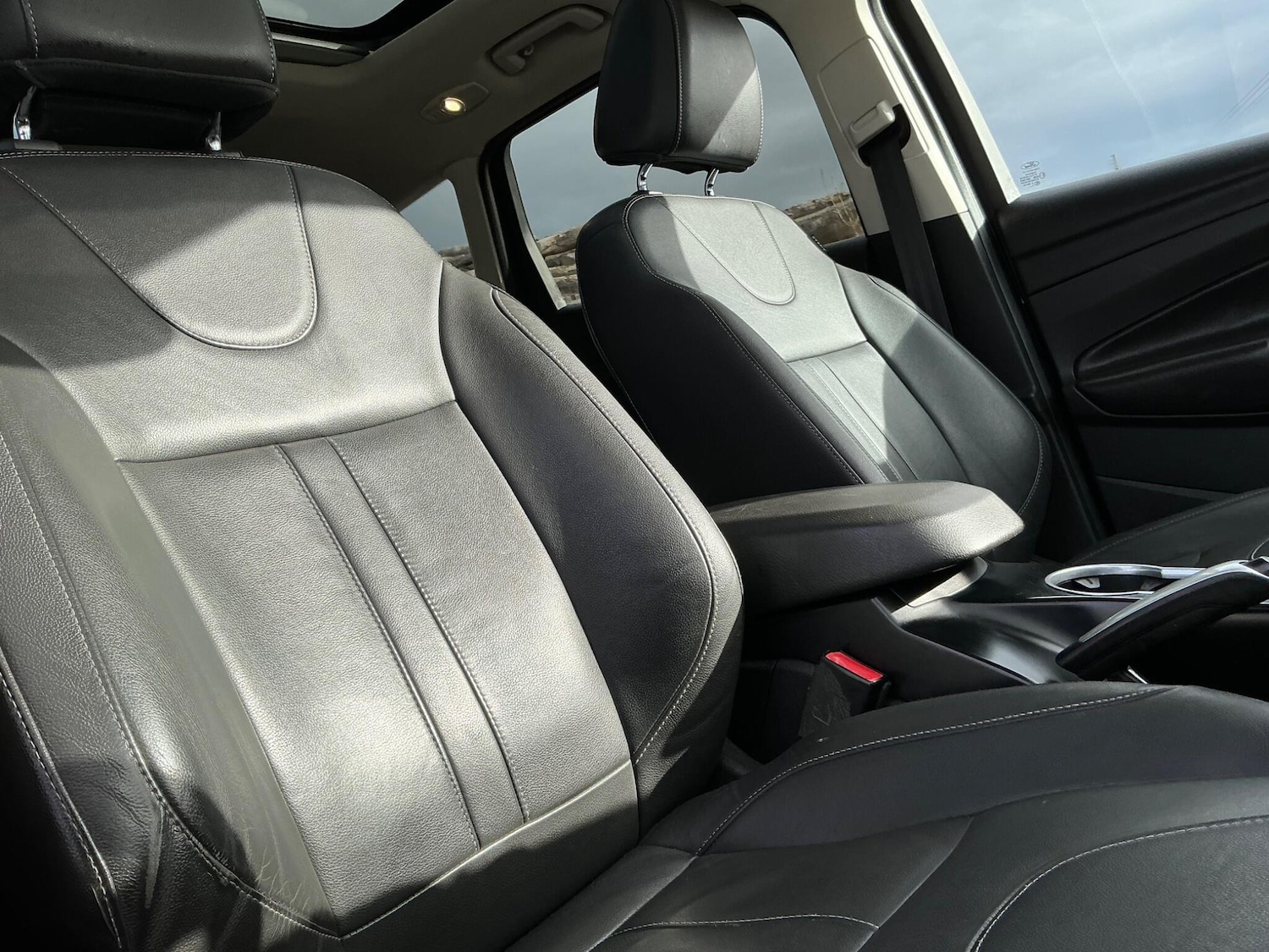 Used Ford Kuga 2014 for sale - 76348924: Photo 34