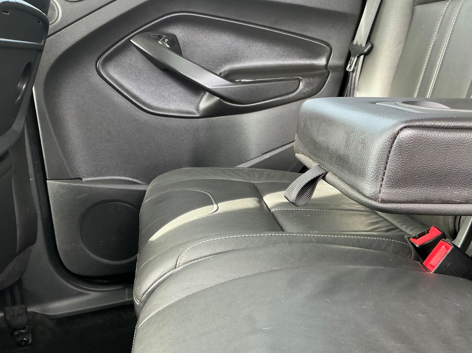 Used Ford Kuga 2014 for sale - 76348924: Photo 35