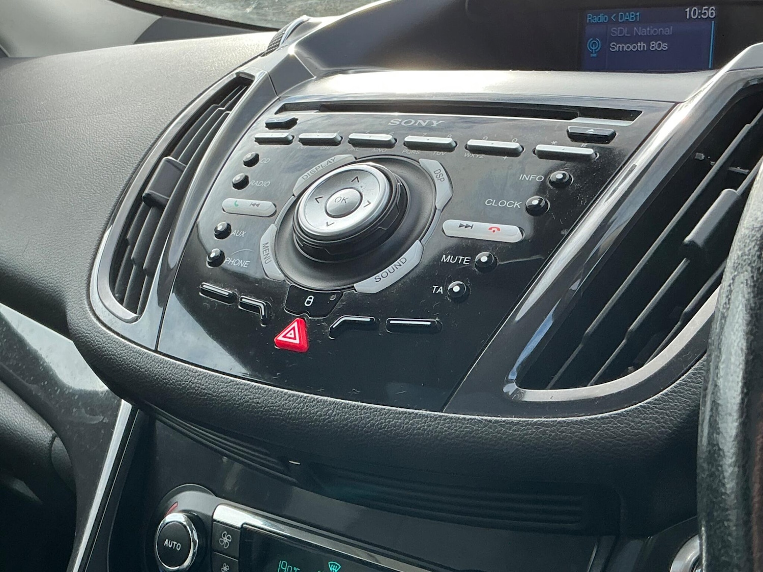 Used Ford Kuga 2014 for sale - 76348924: Photo 41