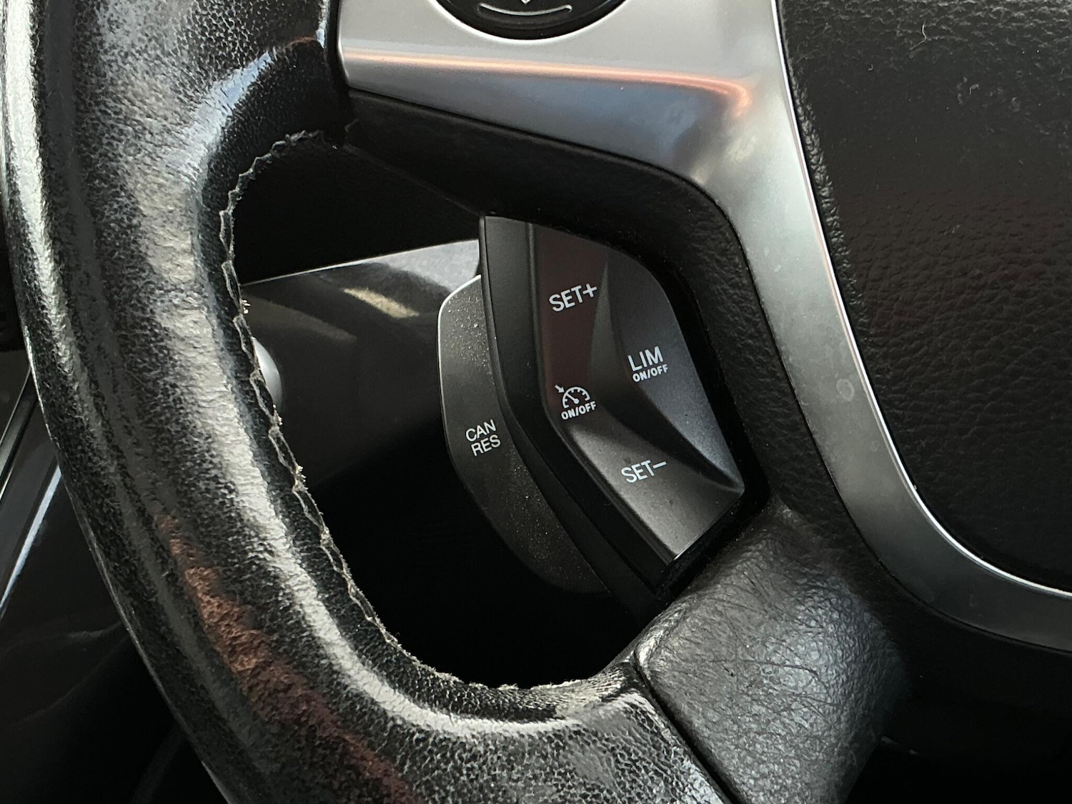 Used Ford Kuga 2014 for sale - 76348924: Photo 48