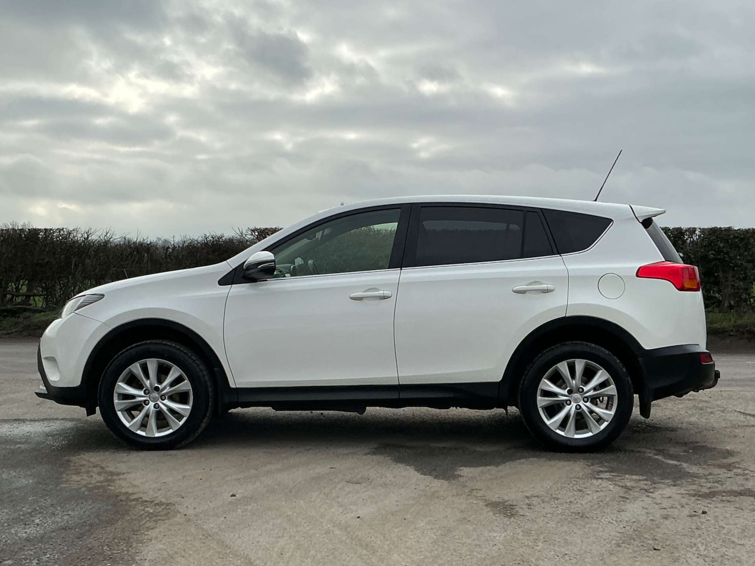 Used Toyota RAV4 2013 for sale - 77662777: Photo 28