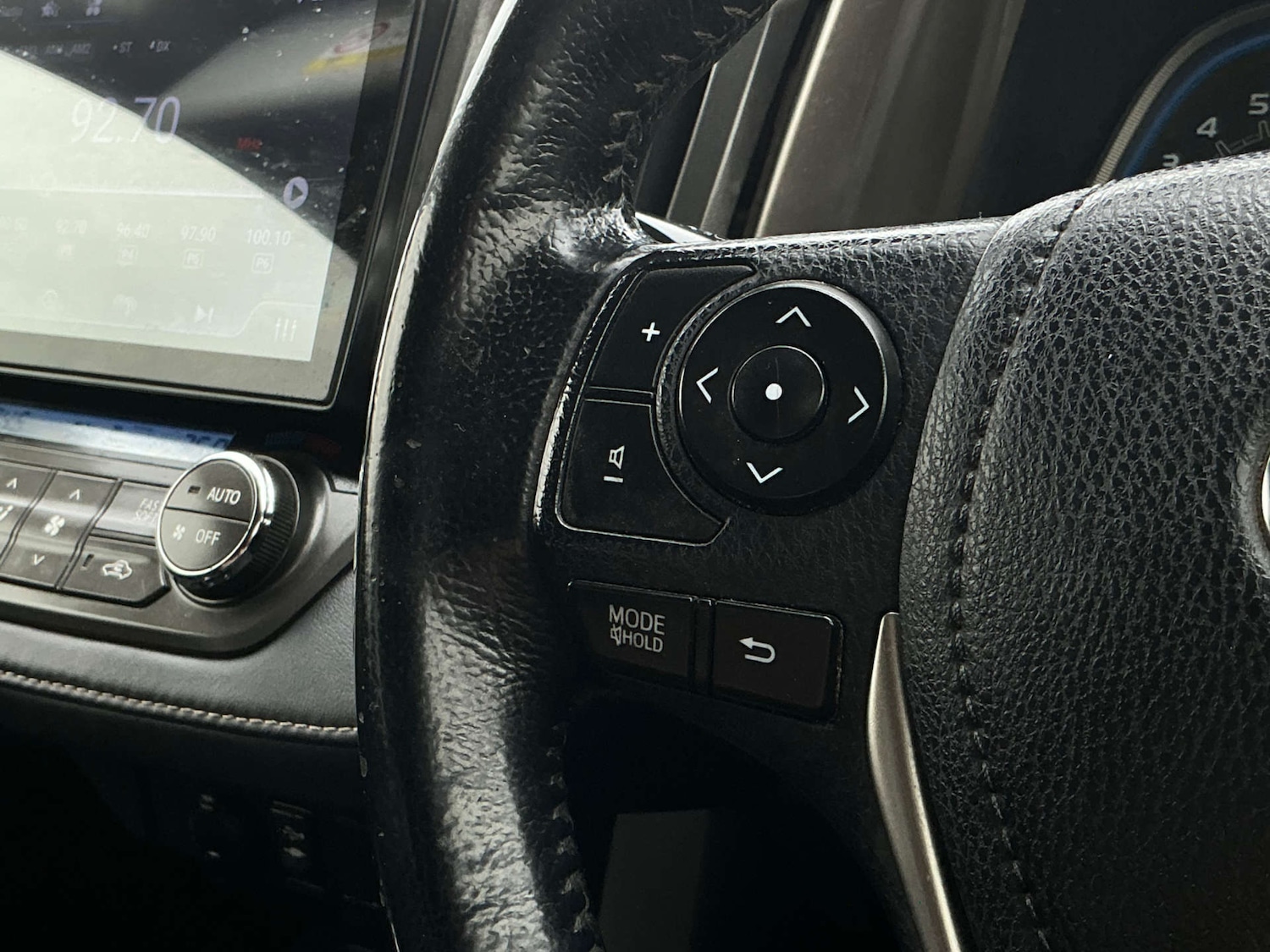 Used Toyota RAV4 2013 for sale - 77662777: Photo 38