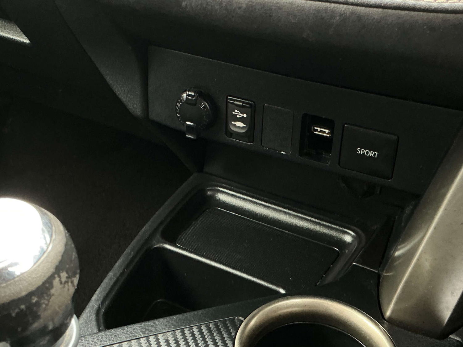 Used Toyota RAV4 2013 for sale - 77662777: Photo 43