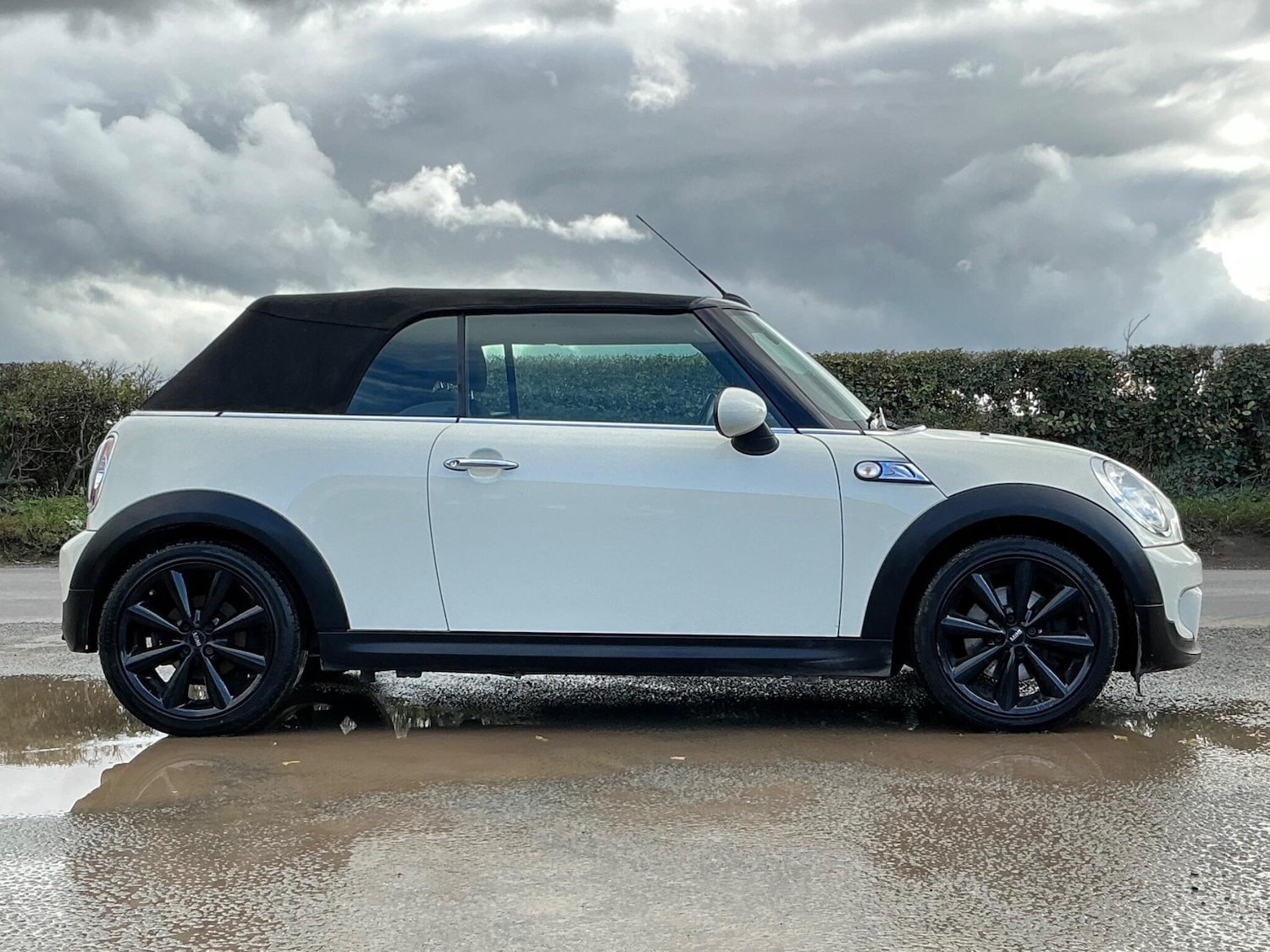 Used MINI Convertible 2015 for sale - 76348733: Photo 29