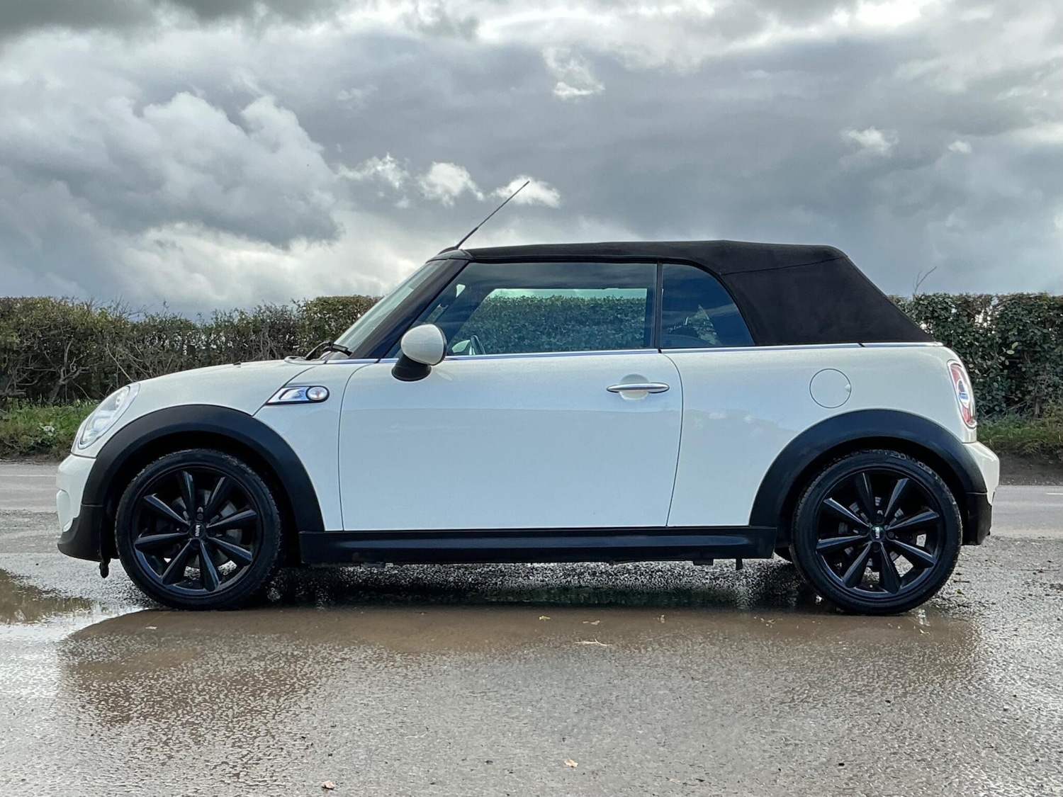 Used MINI Convertible 2015 for sale - 76348733: Photo 32