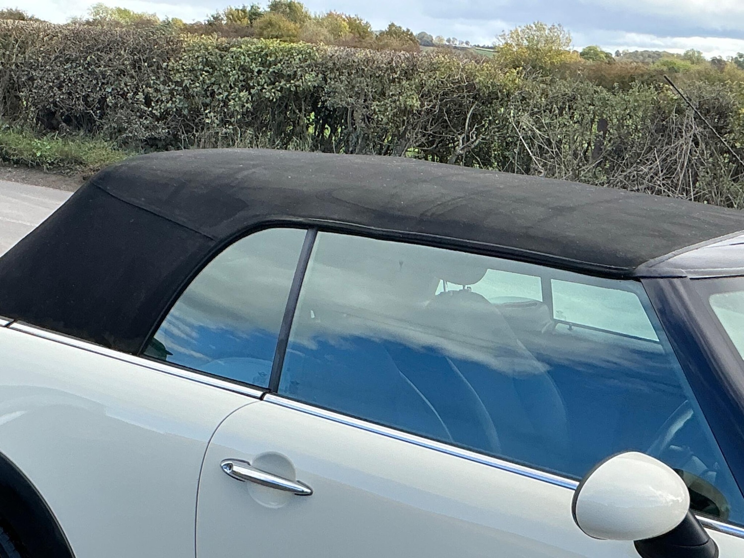 Used MINI Convertible 2015 for sale - 76348733: Photo 34