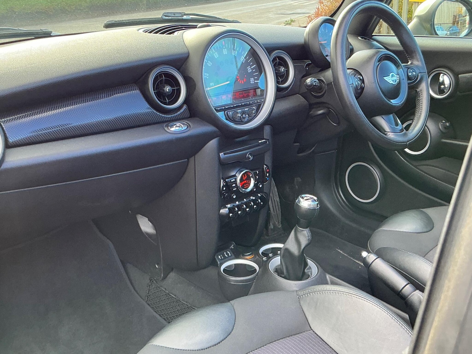 Used MINI Convertible 2015 for sale - 76348733: Photo 42