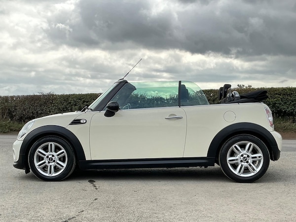 Used MINI Convertible 2012 for sale - 76137486: Photo 24