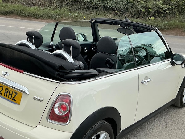 Used MINI Convertible 2012 for sale - 76137486: Photo 30