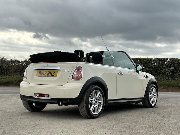 Used MINI Convertible 2012 for sale - 76137486: Photo 31