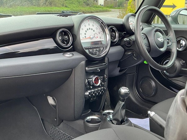 Used MINI Convertible 2012 for sale - 76137486: Photo 40