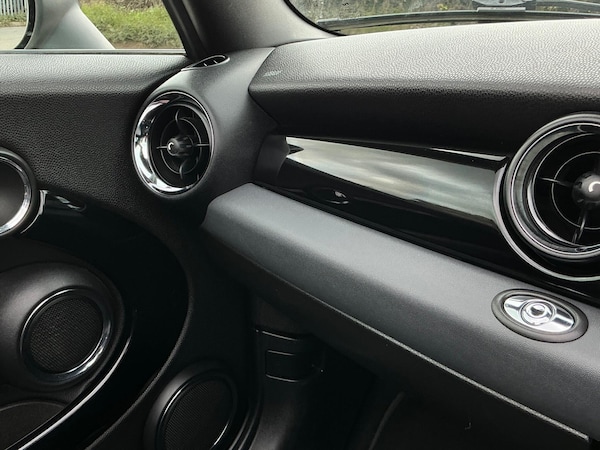 Used MINI Convertible 2012 for sale - 76137486: Photo 46