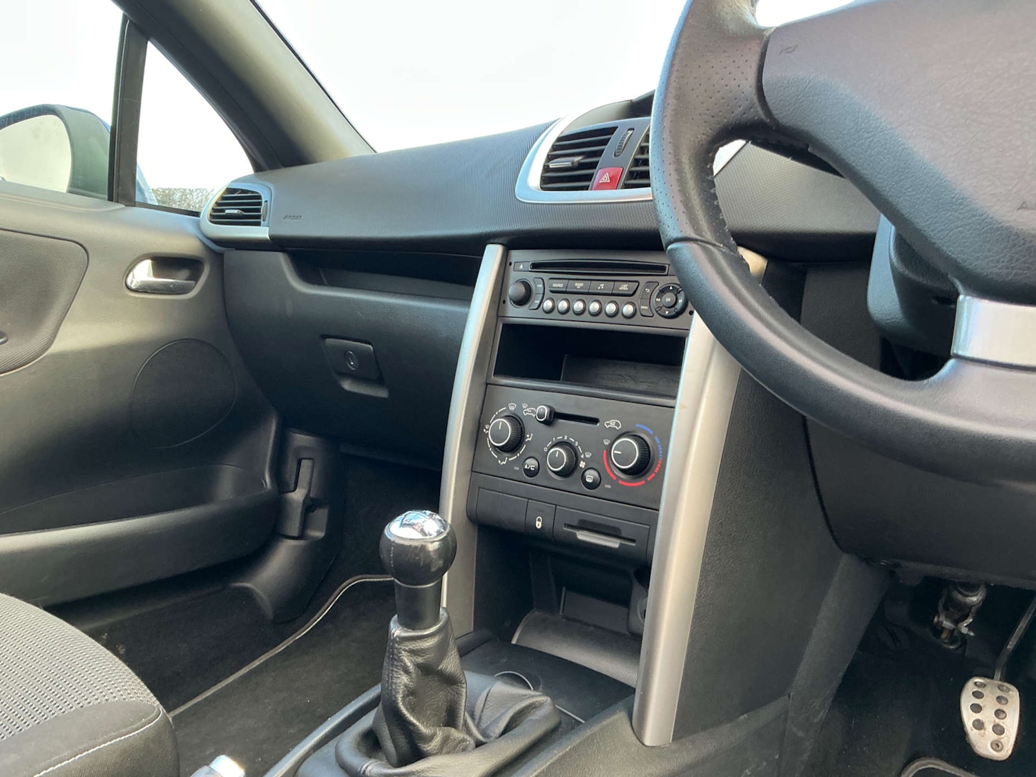 Used Peugeot 207 2014 for sale - 77523314: Photo 34