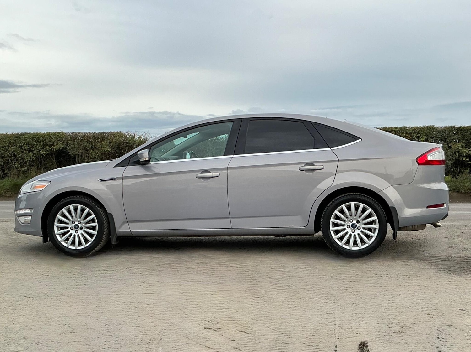 Used Ford Mondeo 2014 for sale - 76349073: Photo 30