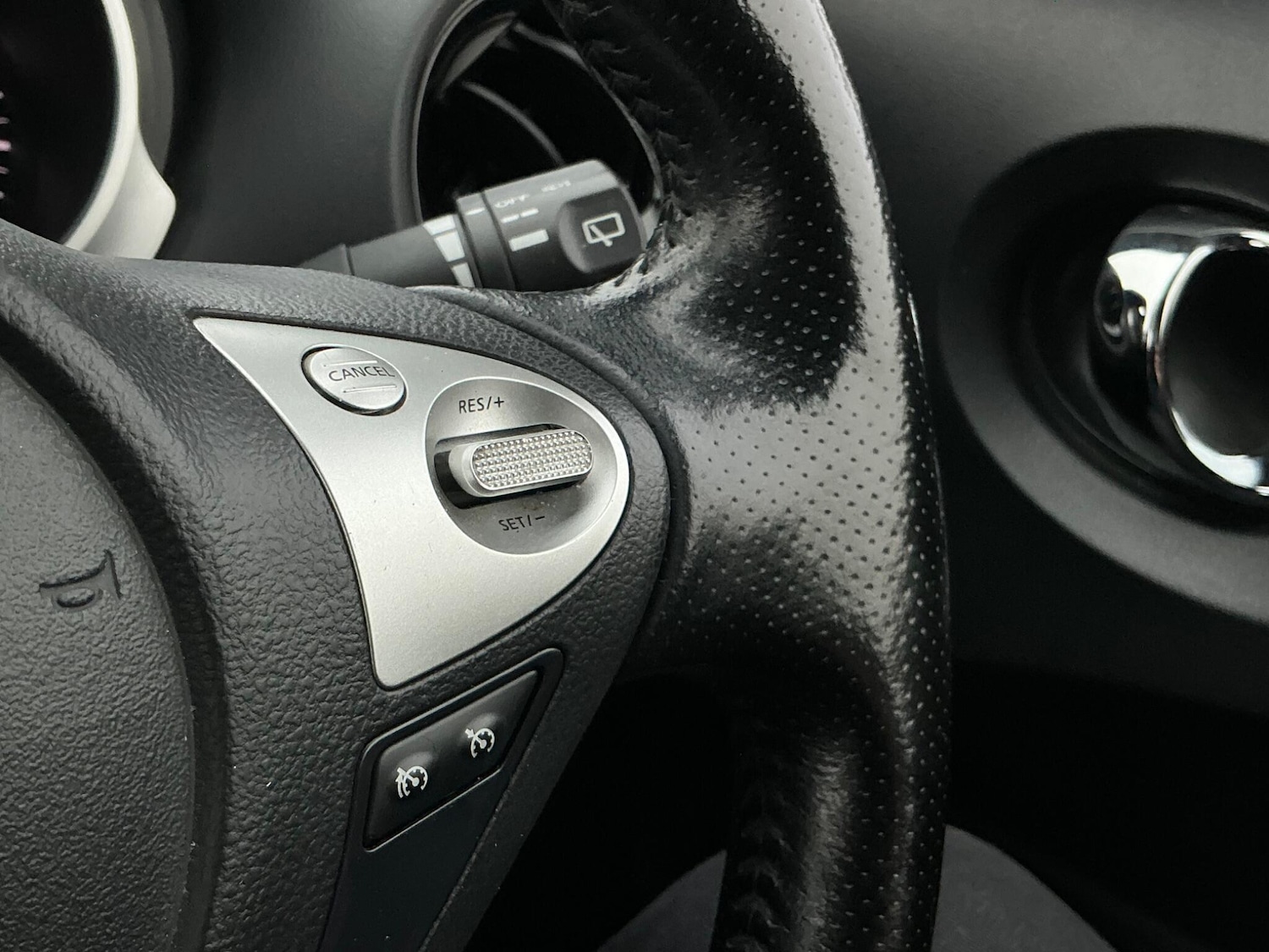 Used Nissan Juke 2017 for sale - 76592299: Photo 50