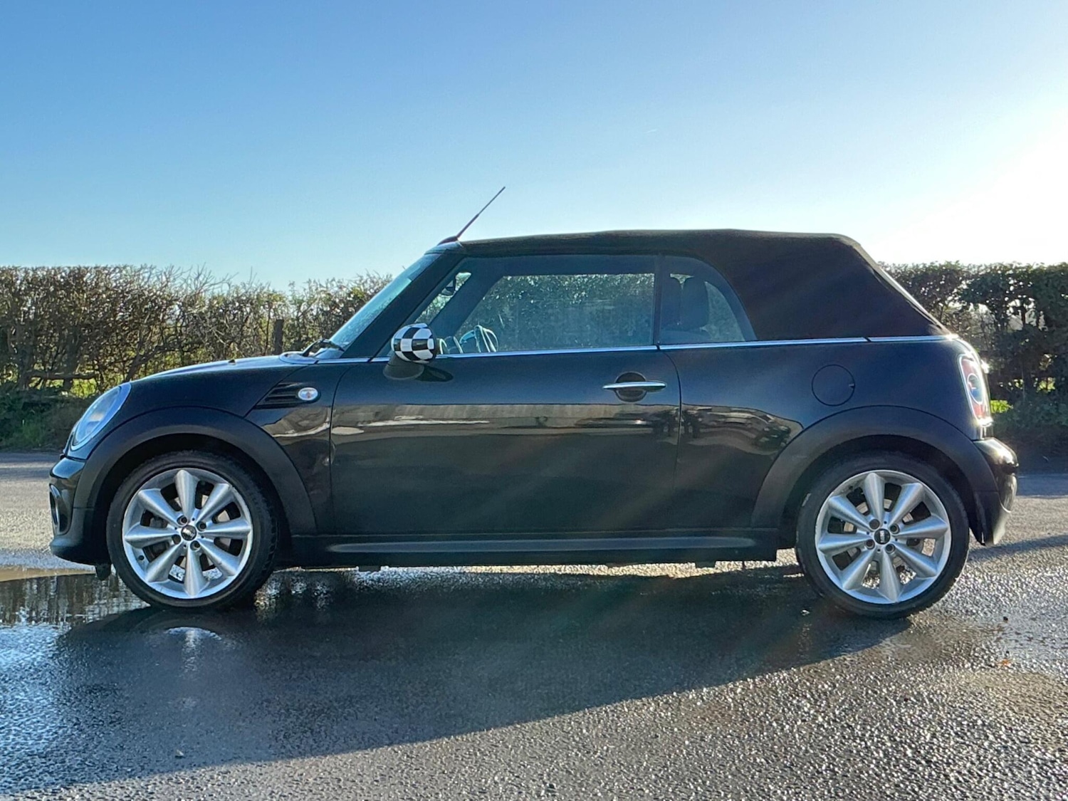 Used MINI Convertible 2011 for sale - 76607781: Photo 31