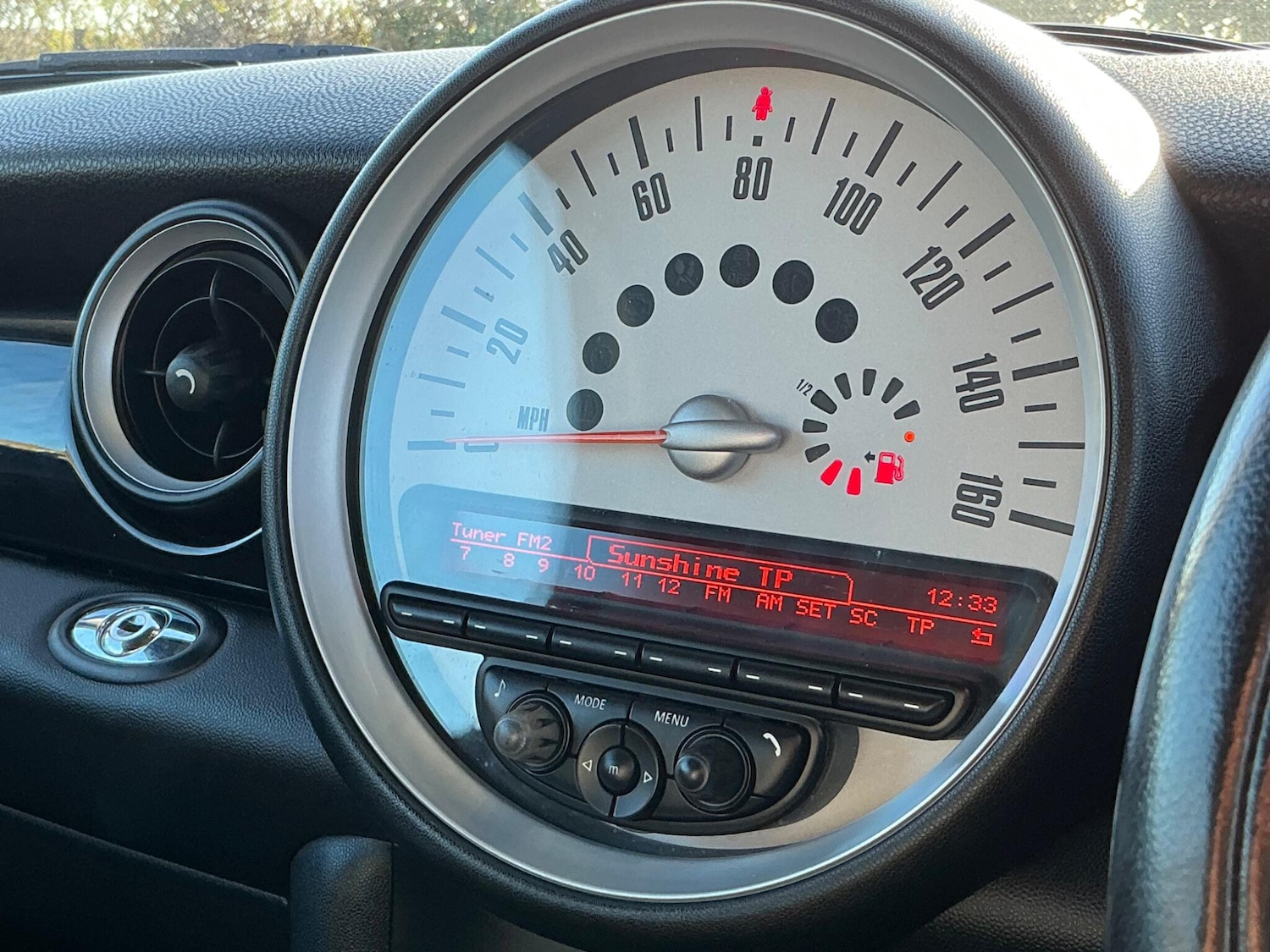 Used MINI Convertible 2011 for sale - 76607781: Photo 47